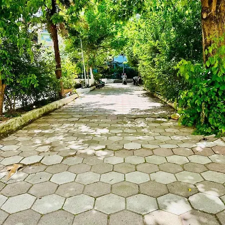 Lägenhet The Cozy Balcony Family