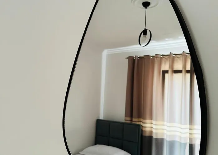 The Cozy Balcony Family Apartman