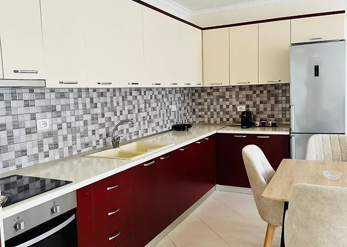 The Cozy Balcony Family Apartman Tirana